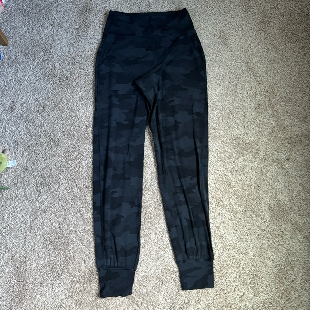 Lululemon camo align joggers